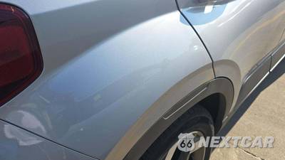 2025 Hyundai Venue SEL - zdjęcie 25 z 30 - miniatura