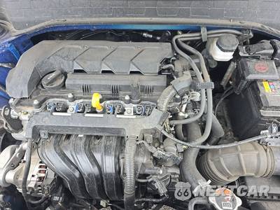 2025 Hyundai Venue SEL - zdjęcie 15 z 22 - miniatura
