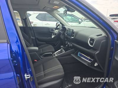 2025 Hyundai Venue SEL - zdjęcie 8 z 22 - miniatura