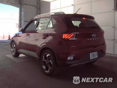 2025 Hyundai Venue SEL - zdjęcie 6 z 32 - miniatura