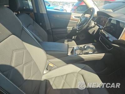 2025 Volkswagen Atlas 2.0T SE w/Technology - zdjęcie 8 z 25 - miniatura