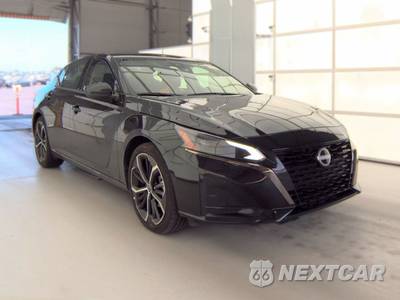 2025 Nissan Altima SR - zdjęcie 3 z 38 - miniatura