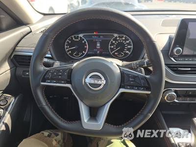 2025 Nissan Altima SR - zdjęcie 10 z 38 - miniatura