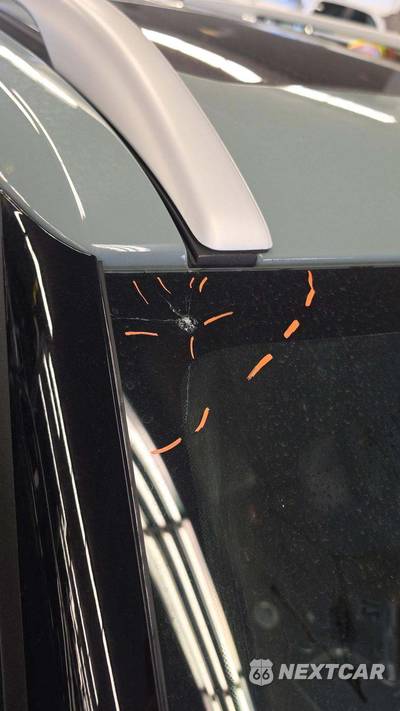 2025 Hyundai Venue SEL - zdjęcie 27 z 27 - miniatura
