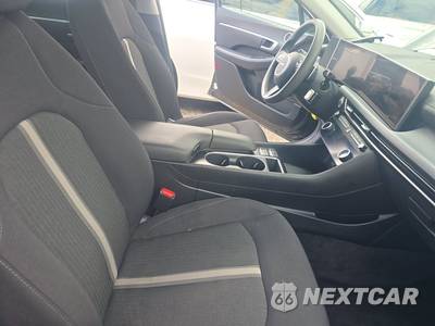 2025 Hyundai Sonata SEL - zdjęcie 8 z 26 - miniatura