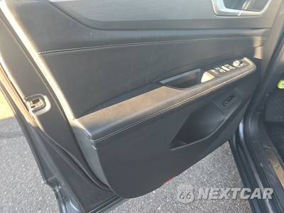 2025 Volkswagen Atlas Cross Sport 2.0T SE w/Technology - zdjęcie 9 z 24 - miniatura