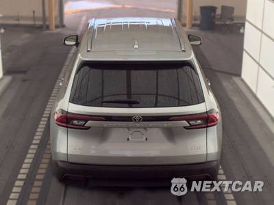 2025 Toyota Grand Highlander XLE - zdjęcie 5 z 29 - miniatura