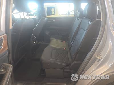2025 Volkswagen Atlas 2.0T SE w/Technology - zdjęcie 13 z 21 - miniatura
