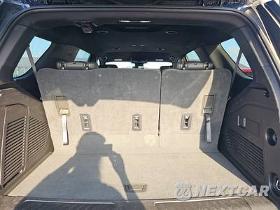 2025 Chevrolet Tahoe LT 1LT - zdjęcie 16 z 28 - miniatura