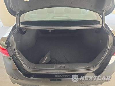2023 Nissan Sentra SR - zdjęcie 18 z 29 - miniatura