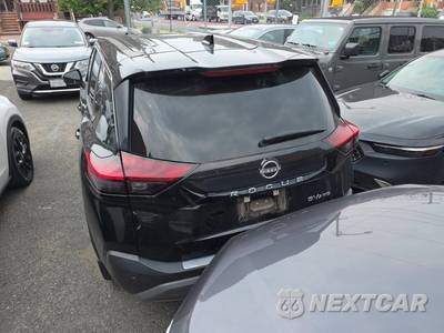 2023 Nissan Rogue SV - zdjęcie 6 z 25 - miniatura