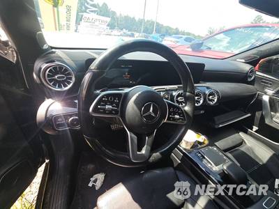 2021 Mercedes-Benz A 220 4MATIC - zdjęcie 11 z 27 - miniatura