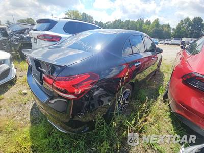 2021 Mercedes-Benz A 220 4MATIC - zdjęcie 4 z 27 - miniatura