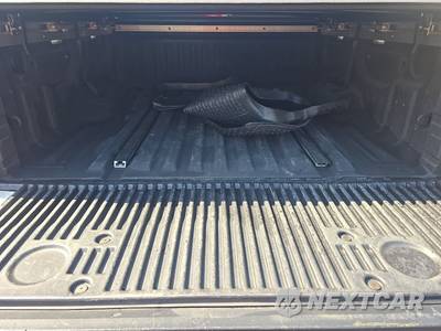 2017 Nissan TITAN PRO-4X Crew Cab Short Bed - zdjęcie 16 z 21 - miniatura