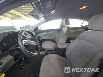 2019 Hyundai Elantra SE Sedan - zdjęcie 7 z 31 - miniatura