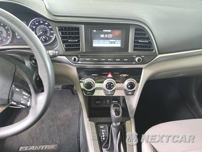 2019 Hyundai Elantra SE Sedan - zdjęcie 11 z 31 - miniatura