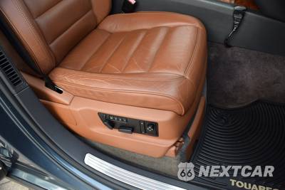 2004 Volkswagen Touareg - zdjęcie 71 z 151 - miniatura