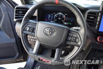 2025 Toyota Sequoia TRD Pro - zdjęcie 123 z 192 - miniatura