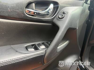 2015 Nissan Rogue SL - zdjęcie 60 z 98 - miniatura