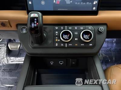 2023 Land Rover Defender 110 - zdjęcie 30 z 49 - miniatura