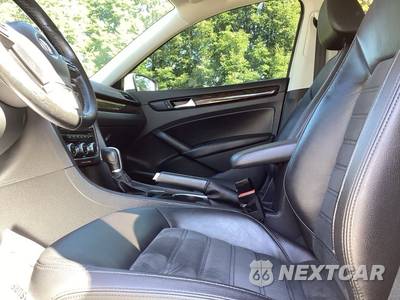 2015 Volkswagen Passat V6 SEL Premium - zdjęcie 25 z 29 - miniatura
