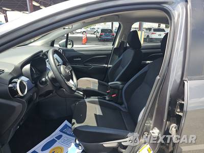 2024 Nissan Versa SV - zdjęcie 7 z 22 - miniatura