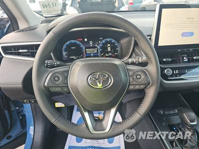 2026 Toyota Corolla Cross XLE - zdjęcie 10 z 22 - miniatura