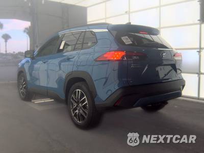 2026 Toyota Corolla Cross XLE - zdjęcie 6 z 22 - miniatura