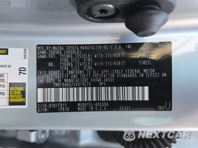 2025 Toyota Corolla Cross Hybrid S - zdjęcie 14 z 26 - miniatura