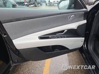 2024 Hyundai Elantra Limited - zdjęcie 9 z 33 - miniatura