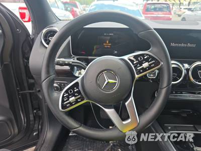 2021 Mercedes-Benz GLA 250 4MATIC - zdjęcie 10 z 26 - miniatura