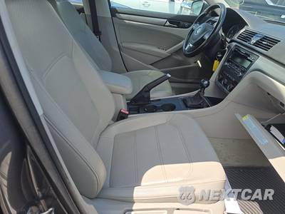 2015 Volkswagen Passat 1.8T Wolfsburg Edition - zdjęcie 8 z 34 - miniatura