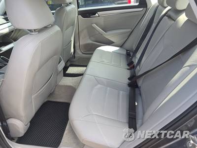 2015 Volkswagen Passat 1.8T Wolfsburg Edition - zdjęcie 13 z 34 - miniatura