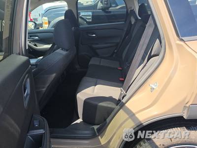 2025 Nissan Rogue SV - zdjęcie 13 z 23 - miniatura