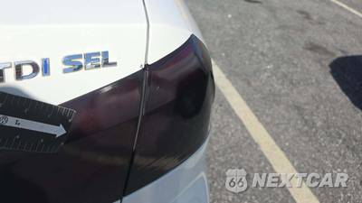 2014 Volkswagen Passat TDI SEL Premium - zdjęcie 28 z 39 - miniatura