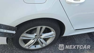 2014 Volkswagen Passat TDI SEL Premium - zdjęcie 32 z 39 - miniatura