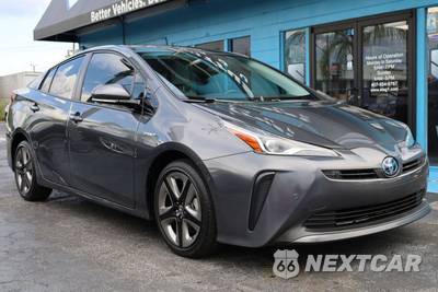 2019 Toyota Prius Limited - zdjęcie 1 z 17 - miniatura