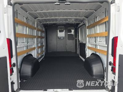 2025 Ram ProMaster 2500 Cargo Van Tradesman w/Passenger Seat Low Roof 136.0" WB - zdjęcie 15 z 36 - miniatura