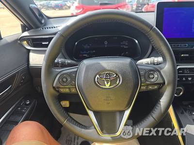 2024 Toyota Venza Limited - zdjęcie 10 z 18 - miniatura