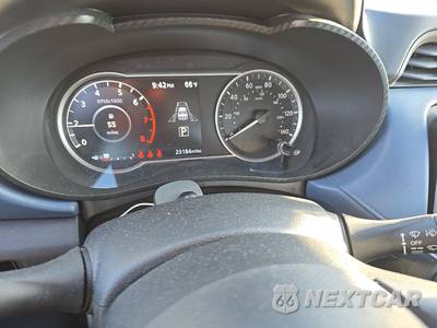 2025 Nissan Versa SV - zdjęcie 12 z 31 - miniatura