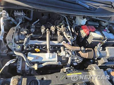2025 Nissan Versa SV - zdjęcie 15 z 31 - miniatura