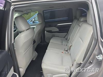2017 Toyota Highlander LE Plus - zdjęcie 16 z 21 - miniatura