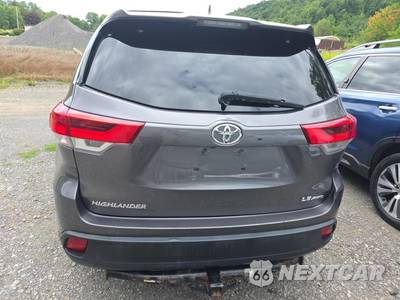 2017 Toyota Highlander LE Plus - zdjęcie 5 z 21 - miniatura