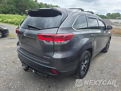 2017 Toyota Highlander LE Plus - zdjęcie 4 z 21 - miniatura