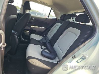 2025 Hyundai Venue SEL - zdjęcie 19 z 43 - miniatura