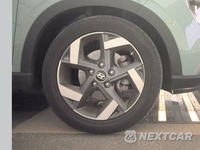 2025 Hyundai Venue SEL - zdjęcie 10 z 43 - miniatura