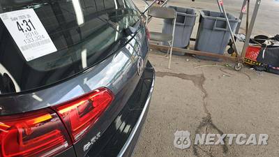 2016 Volkswagen Golf GTI SE Hatchback - zdjęcie 29 z 32 - miniatura