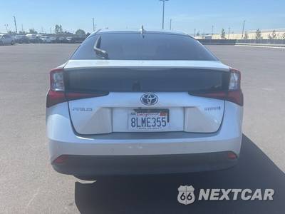 2019 Toyota Prius LE - zdjęcie 6 z 13 - miniatura