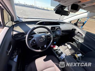 2019 Toyota Prius LE - zdjęcie 10 z 13 - miniatura
