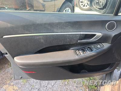 2021 Hyundai Sonata SE - zdjęcie 9 z 68 - miniatura